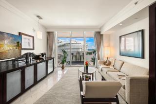 Stunning Private Studio at Fontainebleau Tresor - 802 - 5