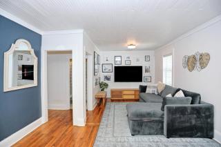 Adorable Bungalow Near City Marina & Tybee Beach - 1