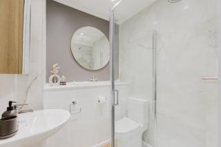 Beautifully Designed 1BD Flat Fulham Broadway - 7