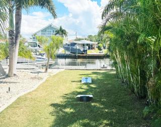 Waterfront Getaway with Pool, Dock & Kayaks - 8