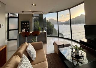 The Leopard Rock Suite with uninterrupted beach views - 0