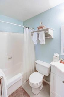 Studio with Amenities Walk to Village - 1
