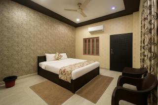 HOTEL SHIVAYY MAJESTIC - BHU Sundarpur Road 3km from KASHI VISHWANATH TEMPLE - 9