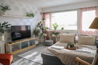 Modern Flat with Balcony By BookLapland - 1