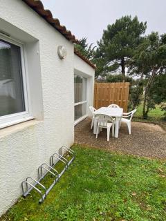 Petite maison confort dans résidence de vacances - 1