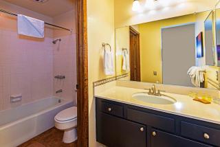 Horizons 4 - Walk to Shops & Eateries - 2