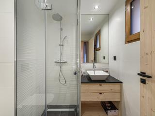 Appartement 118m², près des pistes, 8 personnes, 5 flocons or - FR-1-570-44 - 3