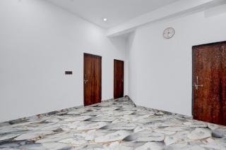 SPOT ON Hotel Golden Tree - 9