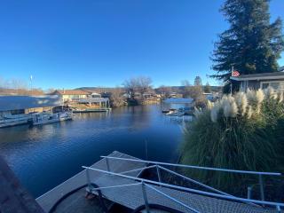 Cozy lake home with indoor fireplace & dock - 9