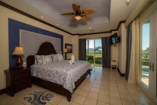 Vista Bahia 3F 1 bdr Ocean View in Los Suenos - 2