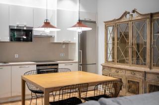 Simone by San Sebastian Stays - 9