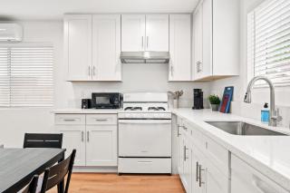Alhambra new modern house 30plus Days Welcome - 7