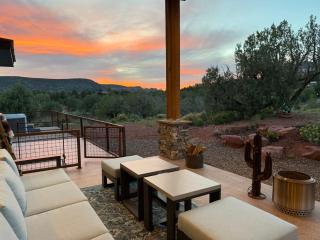 Rancho Rojo Sedona Home w Casita Hot Tub 3Br 2.5Ba Sleeps 6 - 7