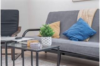 Comfy and Happy Stays Near Riverwalk and Downtown - 5