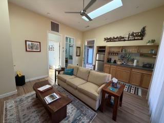 Red Canyon Casita - 1Bd 1 Ba - Sleeps 2 - 9