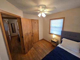 Spacious 3-Bedroom Townhome in Lincolns Historic District - 1