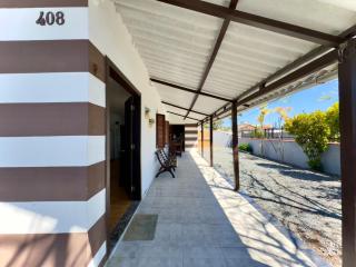 Casa Completa em Penha a poucos passos da PRAIA com Wi Fi TV e Cozinha Equipada Churrasqueira Privativa Ares condicionados Perfeito para Férias em Família Reserve agora mesmo! - 7
