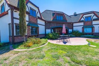 Santellan Inn - 7