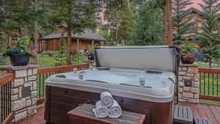 Bystone Villa Retreat - 9