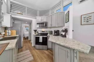 Tiny house/Firefly/Pool/Playground/Live Music - 4