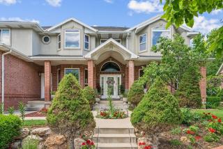 Mountain View Mansion - 0