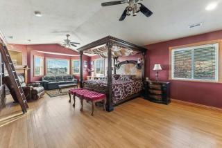 Mountain View Mansion - 9