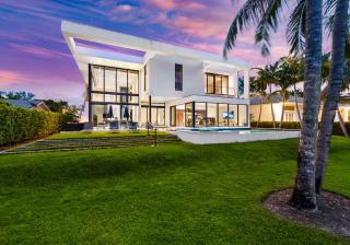 Exquisite Modern Marvel - 8