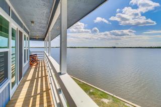 Gulf Coast Cottage with Beach Access Fish and Paddle! - 0