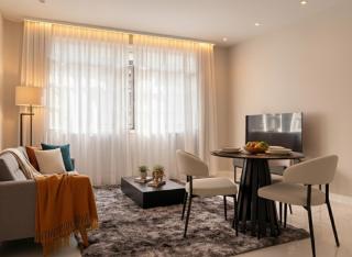 Avenida Atlântica right in front of the beach - 0