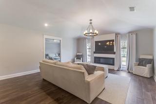 Waveland Gem by Next Step Property Management - 8