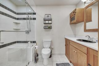 Redmore Lakefront Retreat on East Lake Okoboji - 4