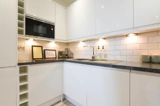 Stunning beach front luxury apt - 7