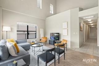 West Campus 8BR 5BA Dual Retreat Near Zilker, SXSW and Downtown by Austin Vacay - 5