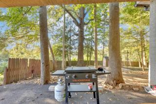 The White Lodge 4BDR Sleeps 8 with Fire Pit - 4