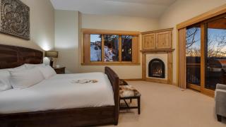 Falconhead Lodge - South - 3