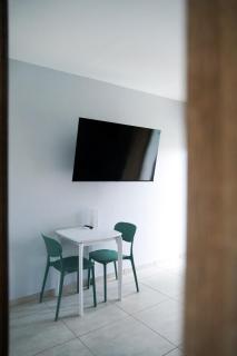 Beach House, Tranquil Santirome Studio 2 - 8