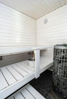 Ranua Haistila Retreat with Elegant Views & Sauna near Rovaniemi - 5