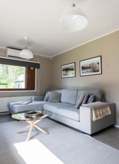 Ranua Haistila Retreat with Elegant Views & Sauna near Rovaniemi - 3