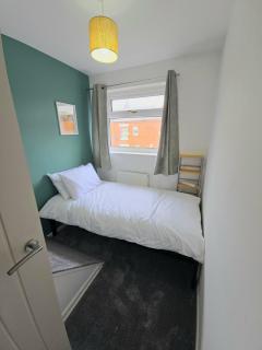 Well-Located 3BR Escape Near Lidl & Costco - 8