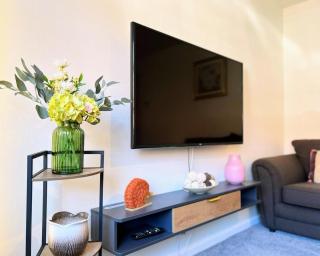 Well-Located 3BR Escape Near Lidl & Costco - 1