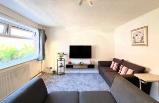 Well-Located 3BR Escape Near Lidl & Costco - 5