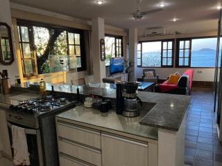 Chic Ocean View - The Modern Sunrise Home - 7