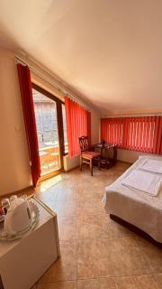 Family Hotel Emilia - 8
