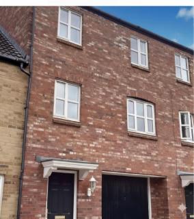 Contractors, Families ,4 Bed, Sleeps 9, Parking, Near MoD Bristol - 1