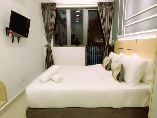 The Luxe & Colony Infinitum KLCC by CoupleStay - 1
