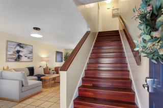 Family & dog-friendly house w pool & entertainment galore! Halfway to Downtown Savannah and Tybee Beach - 9