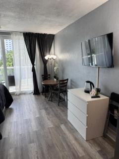 Marco Polo Beach Resort Condo with balcony Pool, Beach,Gym,Free Parking - 7