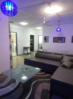 2-Bedroom Accommodation in LOME-GTA - AC, WiFi, Netflix - 8