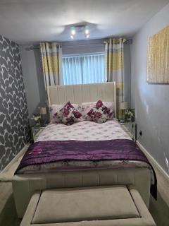 Stylish and Comfortable Home - 0