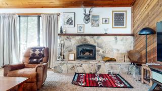 Mammoth Hygge - Centrally Located - 9